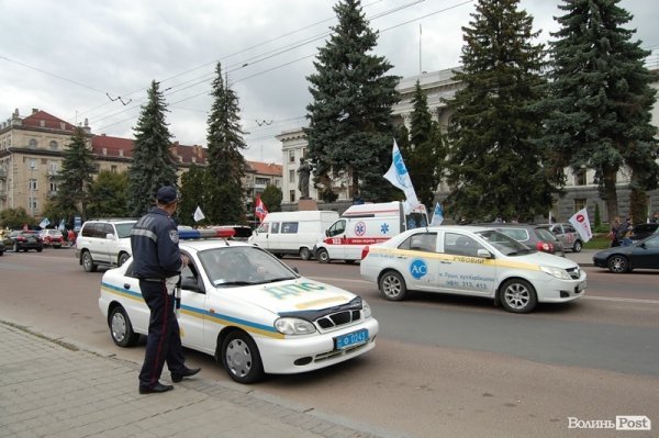 У Луцьку стартував автомотофестиваль «AutoWESTern». ФОТО