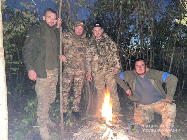 «Поруч ще падали міни. Але всі вийшли живими»: поліцейський з Волині - про евакуацію пораненого побратима