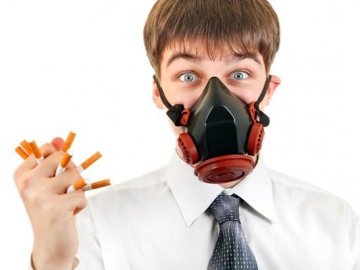 Чому запах сигаретного диму такий стійкий?*