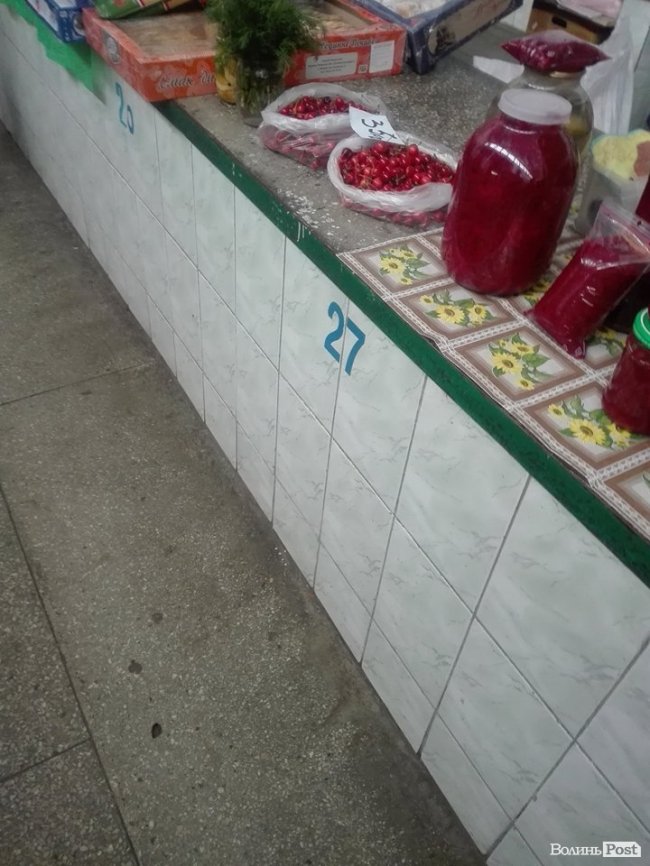 Від і до: скільки коштує перша черешня на луцькому ринку. ФОТО