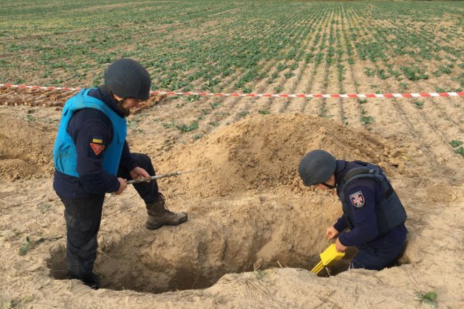 На Волині сапери знищили понад пів тисячі артснарядів часів війни