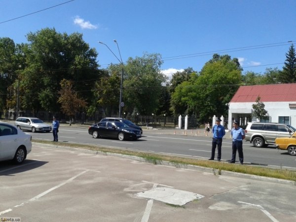 У Києві палять російські товари. ФОТО