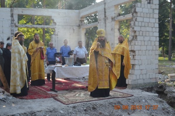 На Волині заклали першу цеглину «міліцейського» храму. ФОТО