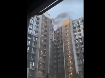Росіяни вдарили по багатоповерхівці і будівлі СБУ в Дніпрі