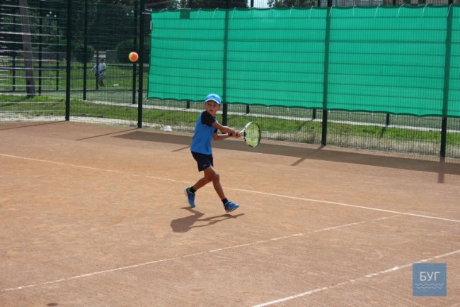 Стріт-бол, теніс і пляжний волейбол: як святкували ювілей волинського міста. ФОТО