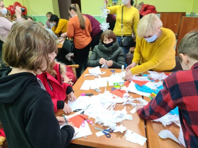 У Підгайцівській громаді «запалили» головну ялинку. ФОТО. ВІДЕО