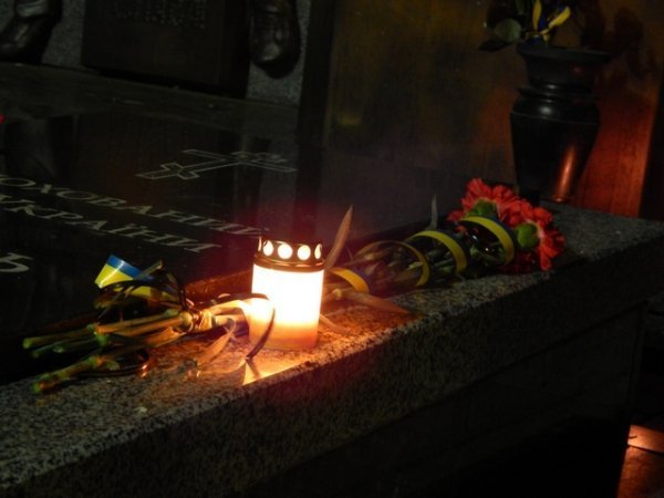 Волинські майданівці прийшли на могилу Мойсея