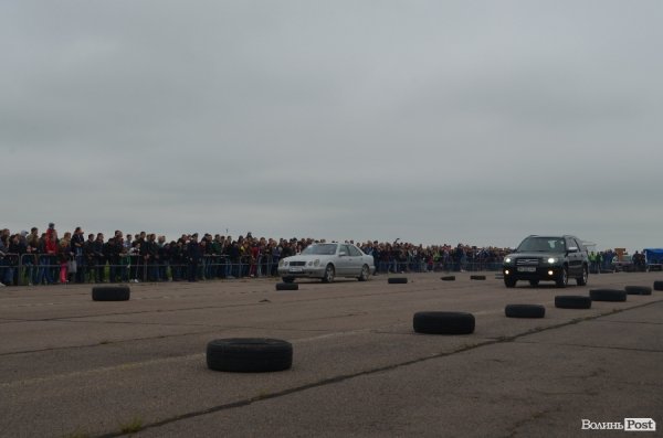 Під Луцьком визначили переможця з дрег-рейсінгу. ФОТО