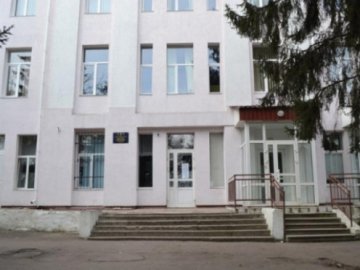 Чи звільняються медики інфекційної лікарні у Луцьку через коронавірус