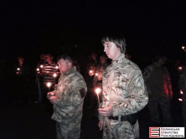 Як волиняни зустрічали загиблого військового. ФОТО