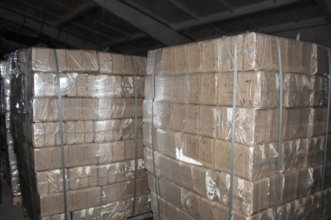 Дари лісу  і «тепло» в брикетах: показали, як успішно працює волинське підприємство. ФОТО