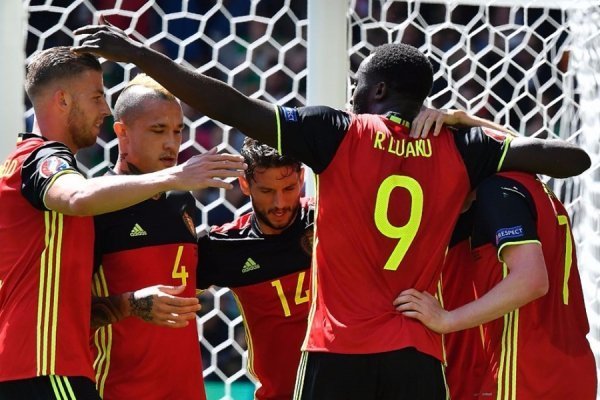 Гравці бельгійської збірної святкують черговий забитий м'яч