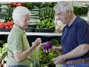 МОЗ хоче ввести в Україні «годину для літніх»