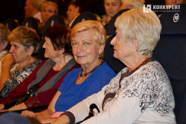 У Луцьку пенсіонерам показували фільм про Симона Петлюру. ФОТО