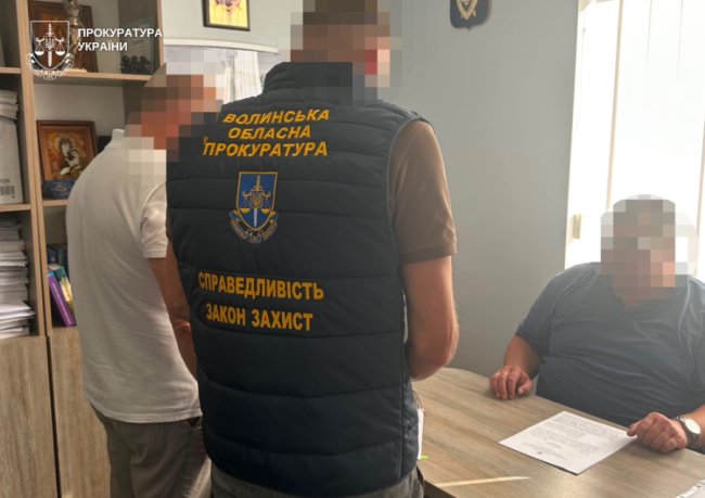 На Волині депутат міськради відряджав 17 підлеглих будувати приватний будинок