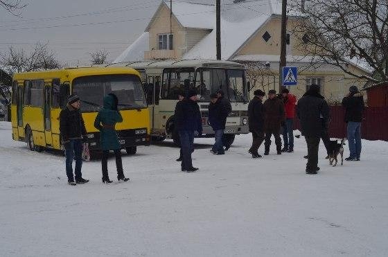 Як блокують луцьких солдатів на Рівненщині. ФОТО. ОНОВЛЕНО