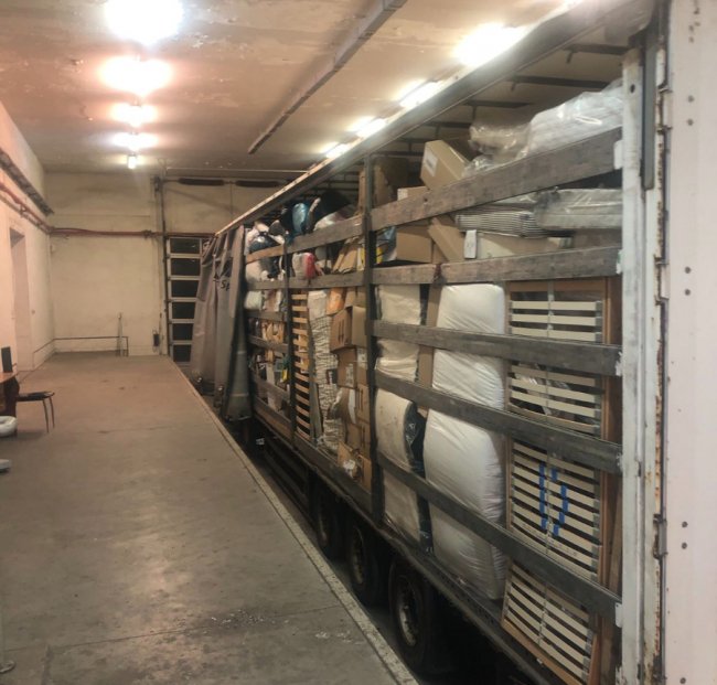 Через «Ягодин» під виглядом гуманітарки намагались ввезти спортивний одяг вартістю понад 1, 5 мільйона гривень