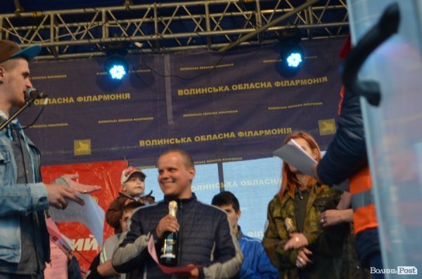 Під Луцьком визначили переможця з дрег-рейсінгу. ФОТО