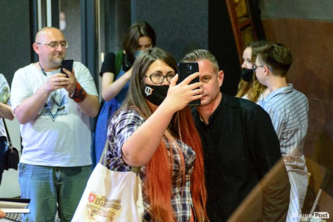 Жадан у Луцьку: про культуру як зброю, заздрість котам і «щастя, яке не оминеш»