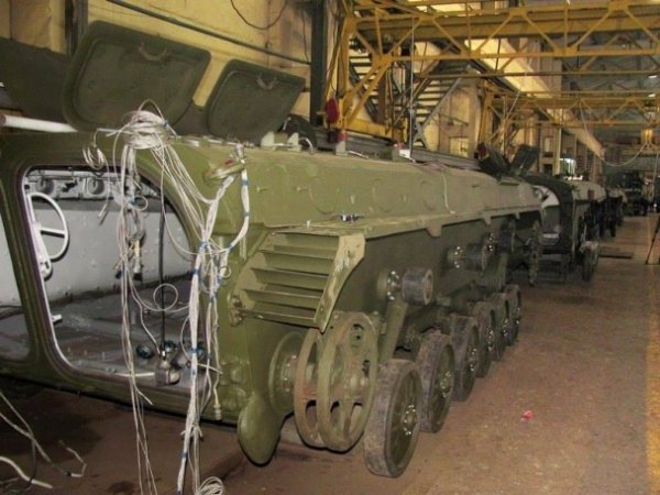 У Львові почали виробляти броньовані всюдиходи. ФОТО. ВІДЕО