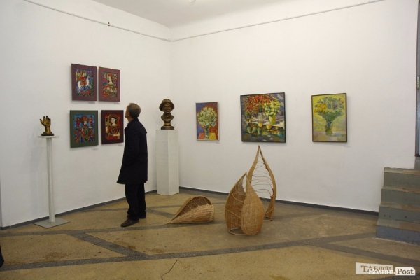 В осінньому салоні Луцька показали голі тіла. ФОТО