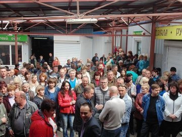 Підприємці «Варшавки» збираються пікетувати міськраду. ФОТО