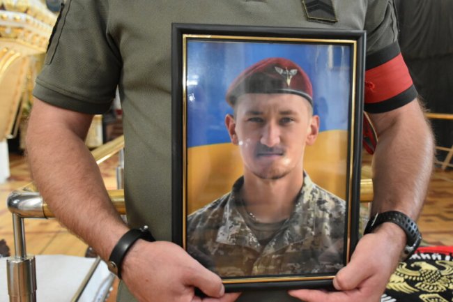 У Луцьку попрощалися з двома Героями