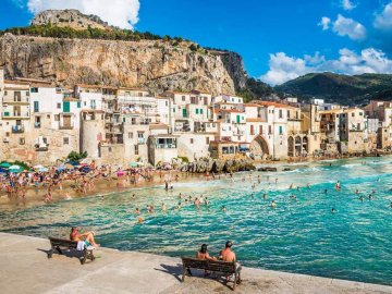 Де відпочити в жовтні: назвали найкращі варіанти в Європі