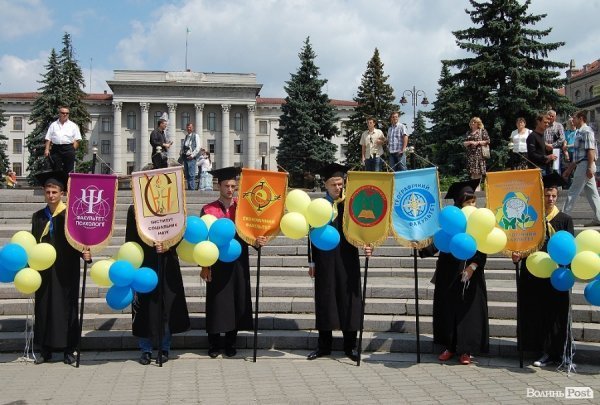 Як вручали дипломи магістрам Східноєвропейського університету. ФОТО