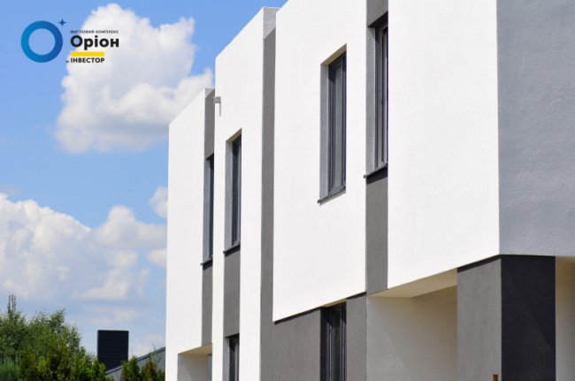 Перші квадрохауси у Луцьку: у ЖК «Оріон» кипить робота. ФОТО*