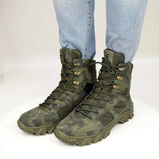 Модні тренди в зимовому взутті для чоловіків: що пропонує модний світ