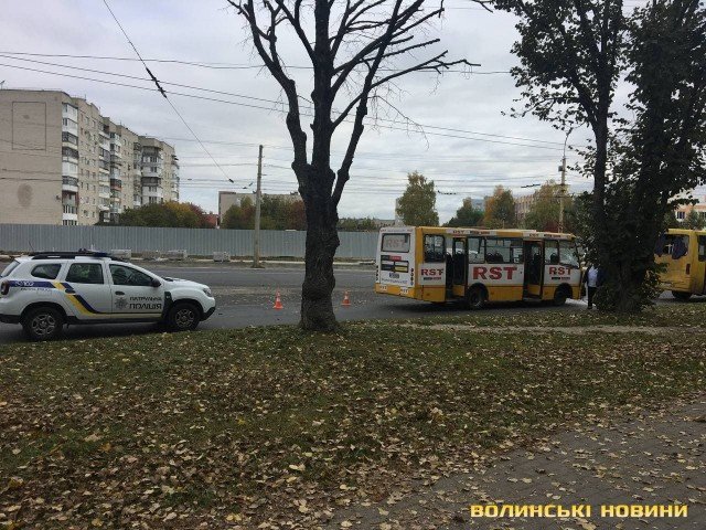 У Луцьку зіткнулися дві маршрутки: постраждали 10 людей. ФОТО