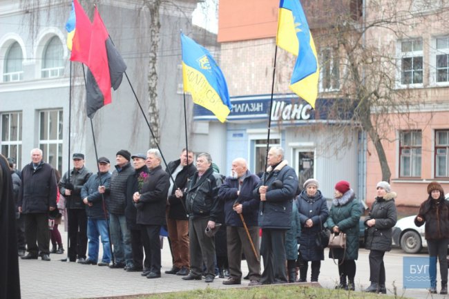 Як у Нововолинську вшановували пам’ять Героїв Небесної Сотні. ФОТО
