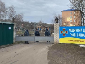 Стало відомо, коли евакуйованих з Уханю українців планують відпустити додому