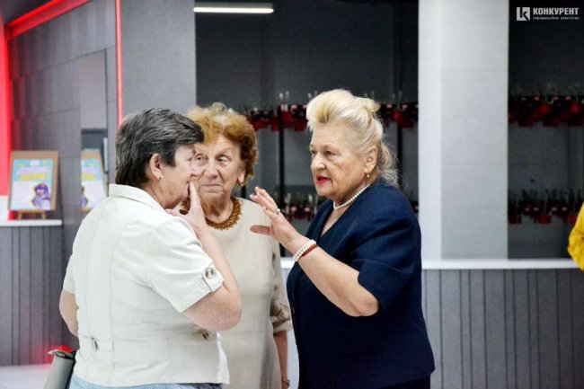 «Дивитися без хвилювання неможливо», – луцькі пенсіонери про фільм «Заборонений»