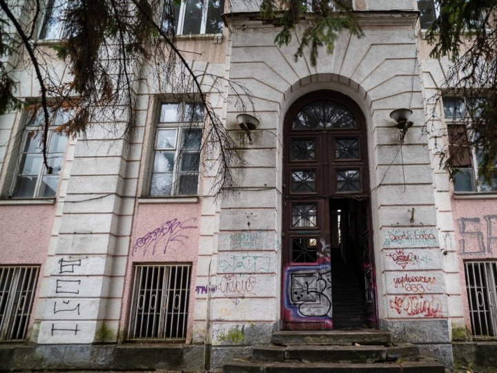 З бюджету Луцької громади виділили 10 млн грн для реставрації Будинку офіцерів: Вахович розповіла на що підуть гроші