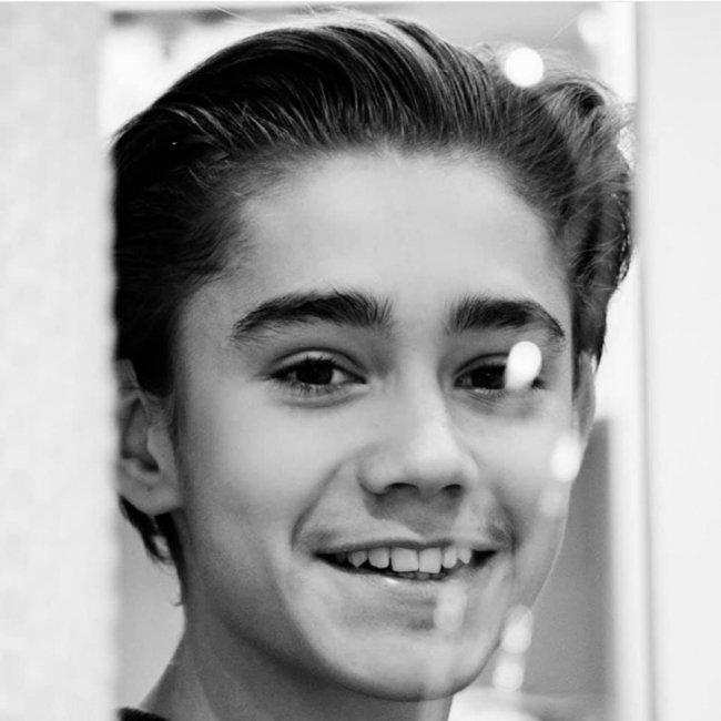 У Парижі жорстоко побили 14-річного українця, хлопець – у комі. ФОТО