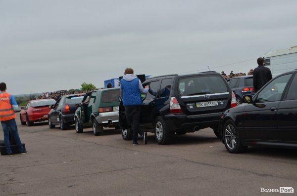 Під Луцьком визначили переможця з дрег-рейсінгу. ФОТО