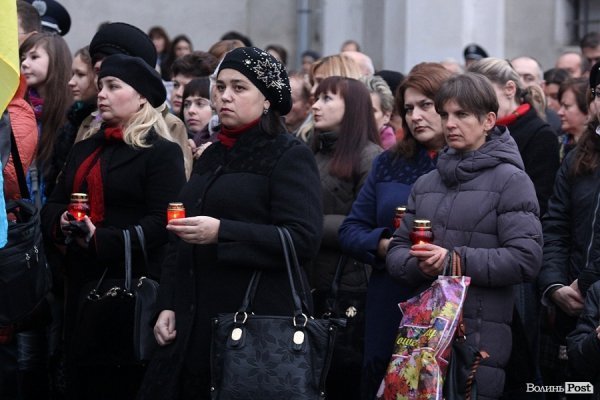 Як Луцьк вшановував жертв Голодомору. ФОТО