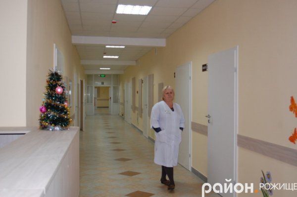 Відкрили після ремонту дитяче відділення лікарні на Волині