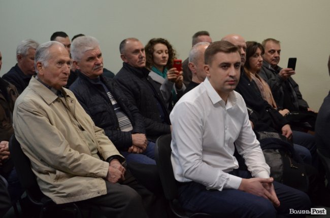 Гідні зарплати та відсіч Росії: про що кандидат в Президенти Валентин Наливайченко говорив з лучанами*