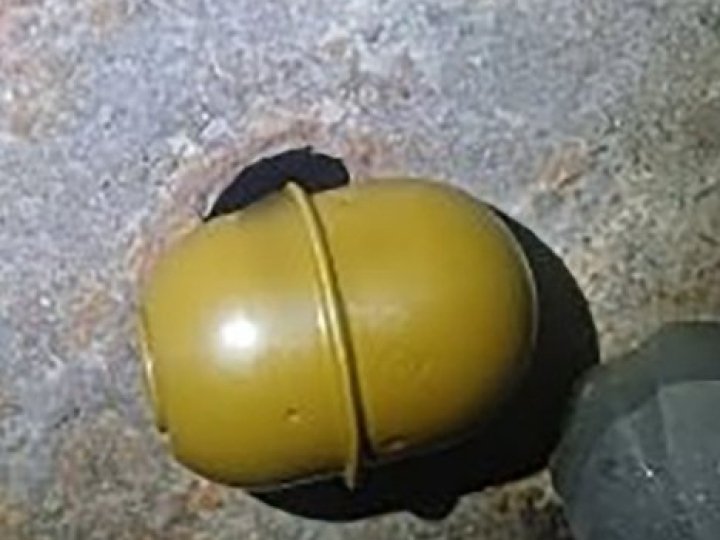 Волинянин побив односельчанку та погрожував поліцейським гранатою