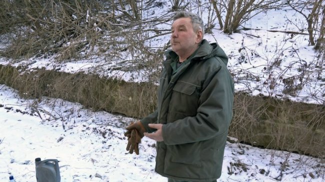 У Луцьку розчищають чагарники й дерева вздовж Стиру. ВІДЕО