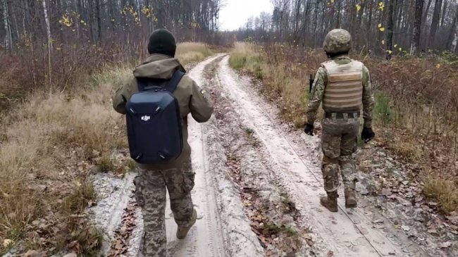 Волинські тероборонівці показали, як заміновують територію біля кордону з Білоруссю