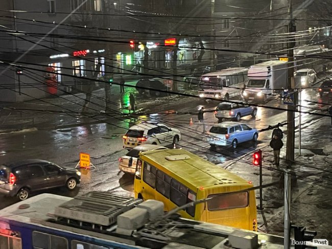 У Луцьку на переході збили дитину. ФОТО