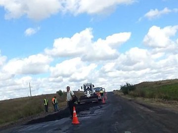 Львів’яни обіцяють ремонтувати дорогу на Волинь