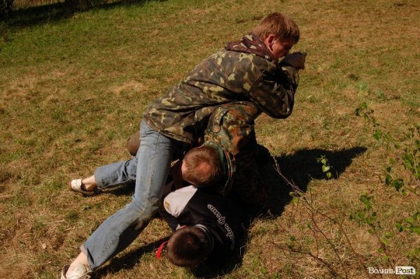 У волинських лісах «воюють» Чорна сотня і сотня Перця. ФОТО 