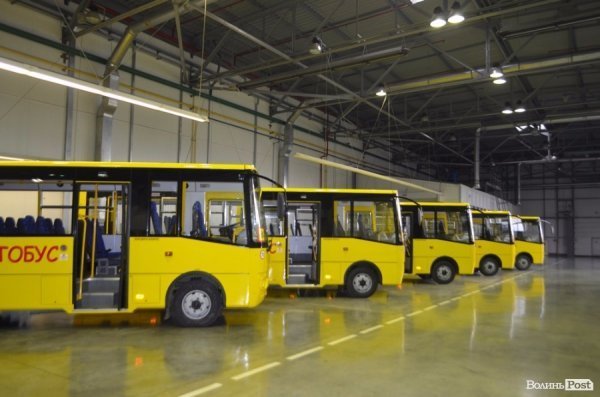 На Волині - 5 нових шкільних автобусів