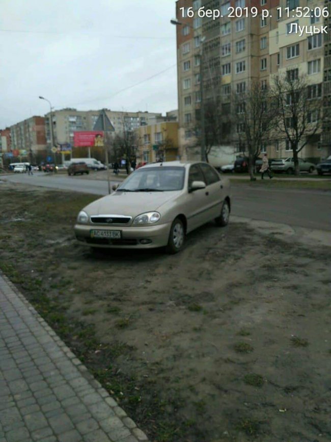 «Автоандони» на вихідних «окупували» вулиці Луцька