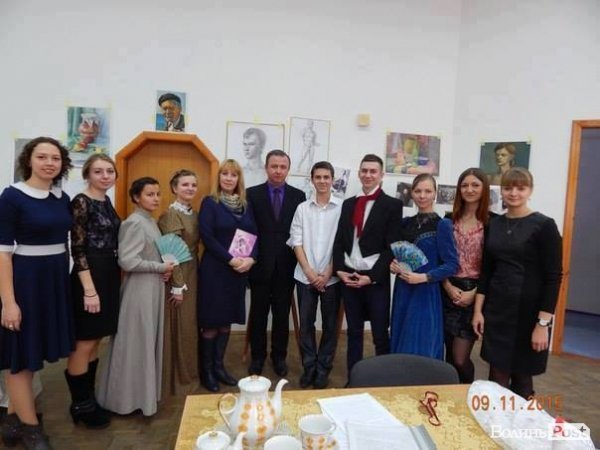 Вінтаж чи модний принт: студенти та науковці про Лесю Українку. ФОТО